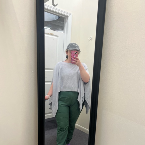 Lululemon flow forward poncho in gray - Picture 5 of 7